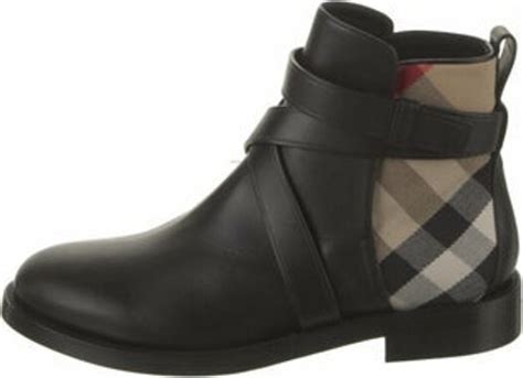 Burberry Nova Check Pattern Leather Moto Boots (BUR442680)